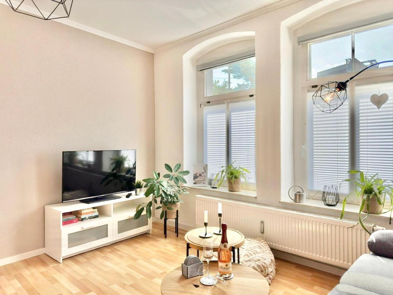 באוטזן Appartement "Stadtgefluester" Im Zentrum, Inkl Stellplatz, 2 Betten, Babybett, Balkon, Gratis Kaffee Und Tee, Wlan מראה חיצוני תמונה