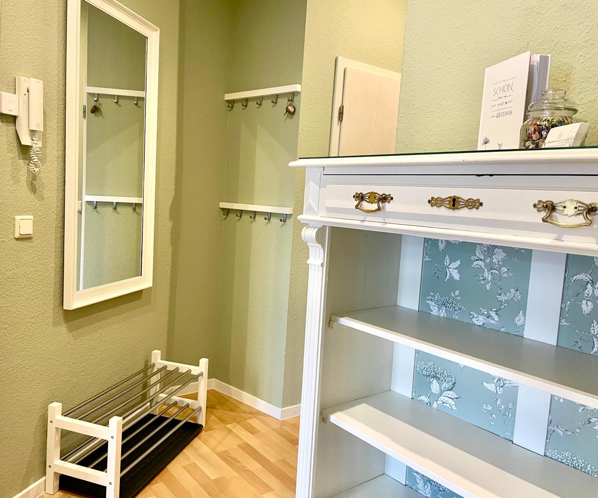 באוטזן Appartement "Stadtgefluester" Im Zentrum, Inkl Stellplatz, 2 Betten, Babybett, Balkon, Gratis Kaffee Und Tee, Wlan מראה חיצוני תמונה