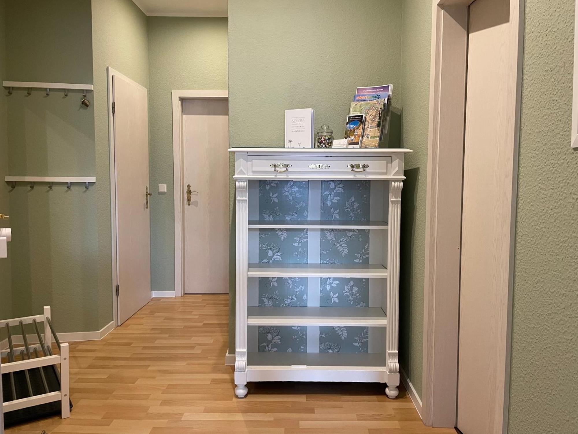 באוטזן Appartement "Stadtgefluester" Im Zentrum, Inkl Stellplatz, 2 Betten, Babybett, Balkon, Gratis Kaffee Und Tee, Wlan מראה חיצוני תמונה